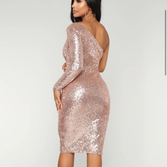 NWT Fashion Nova Fiona One Shoulder Beige Sequin Bodycon Dress Size Medium - Picture 10 of 10